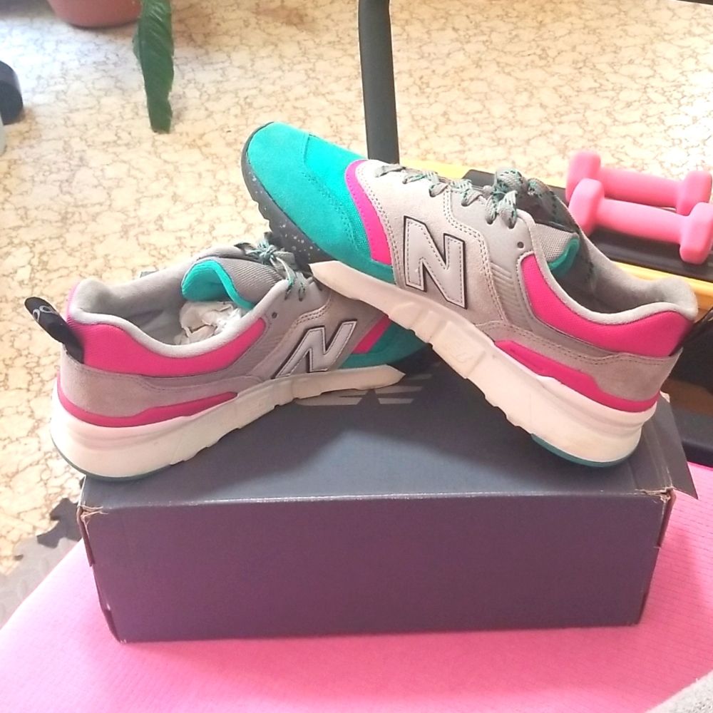 New Balance 997